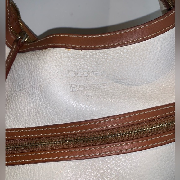 Dooney & Bourke Vintage White Leather Shoulder Bag Purse - Picture 2 of 9